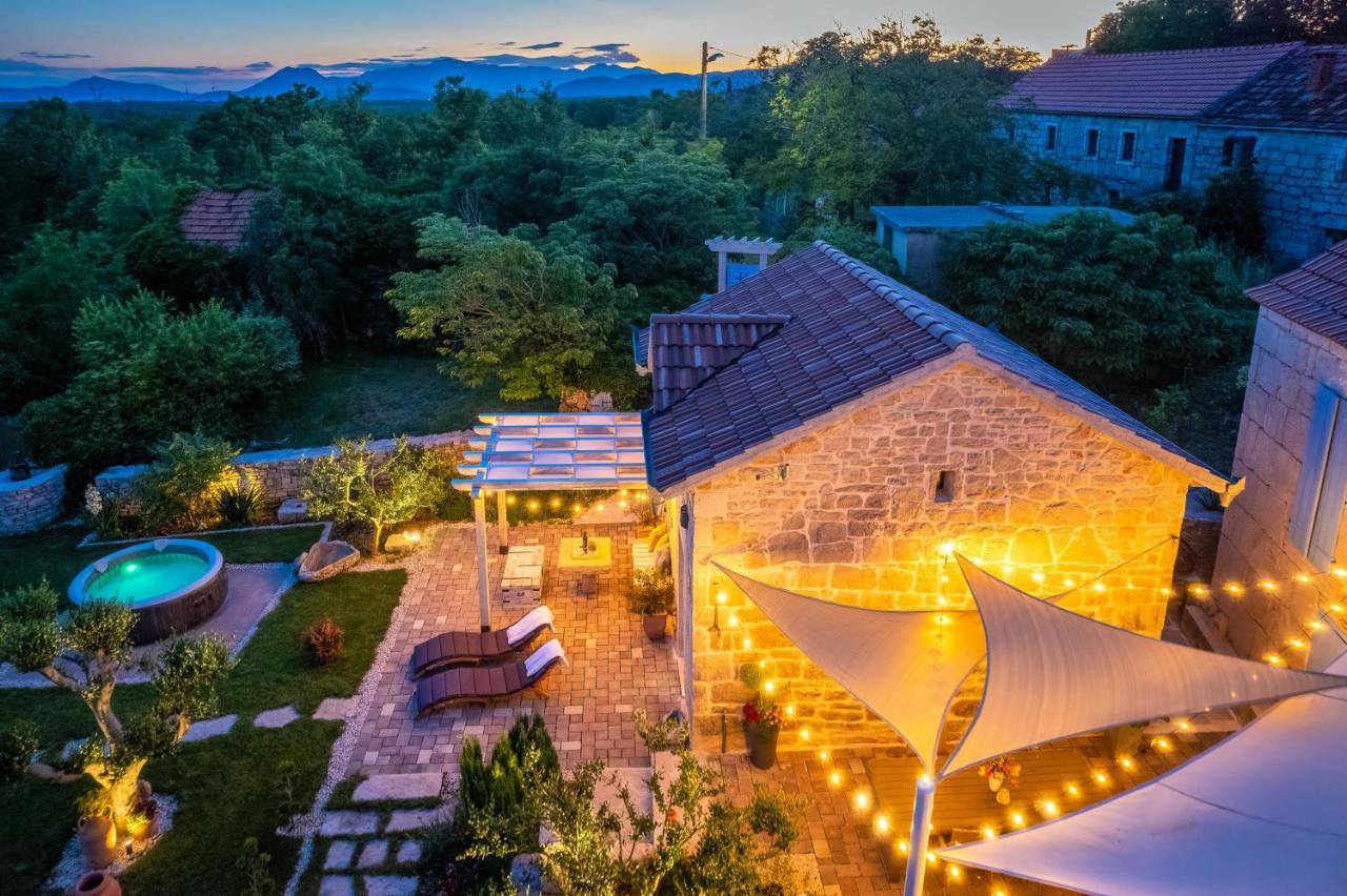 אימוטסקי Rustical Holiday Resort Olea מראה חיצוני תמונה