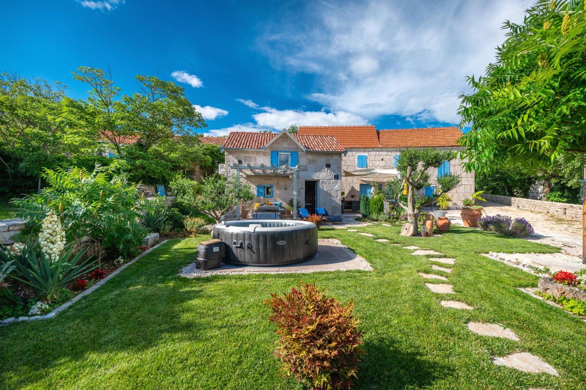 אימוטסקי Rustical Holiday Resort Olea מראה חיצוני תמונה